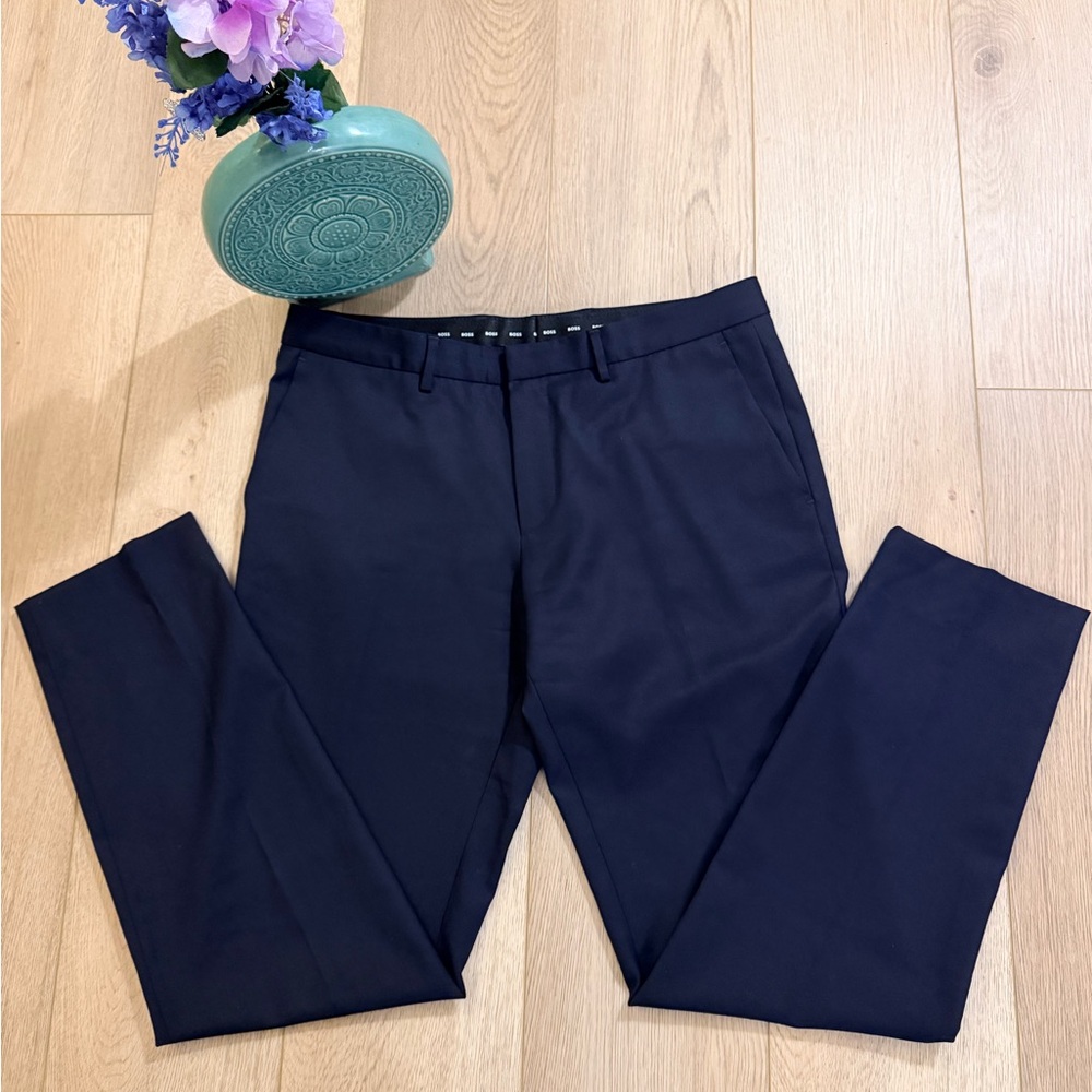 Boss Navy Blue Two-Button Suit set Size US36R Blazer and Pant US32R - Picture 14 of 16